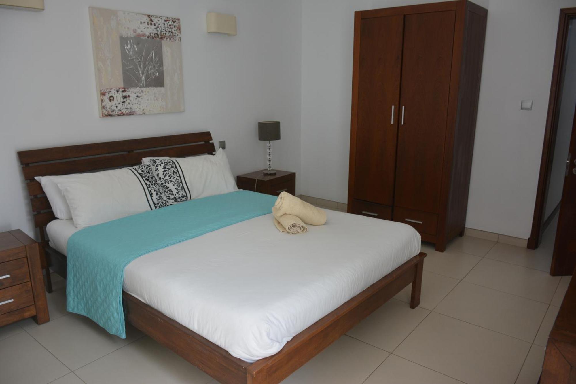 Olana Blue - Beachfront Apartment 리비에르누아 외부 사진